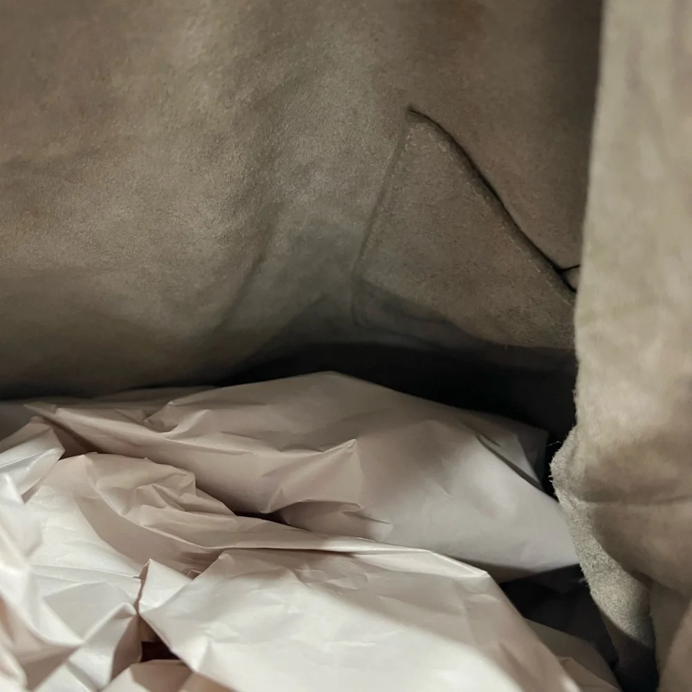 👜 Dior Avenue Bag - FIXER UPPER - Luxury Handbag Giveaway - Picture 9 of 15